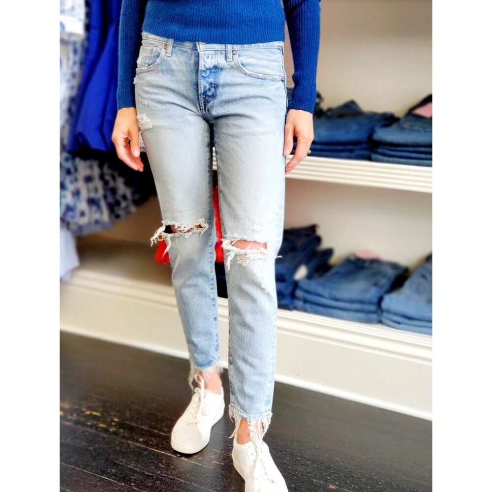 Moussy Vintage Yardley Tapered Jeans Knee Rips Light Wash Size 29